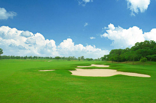 สถานที่ท่องเที่ยว ปราจีนบุรี - Golf Course